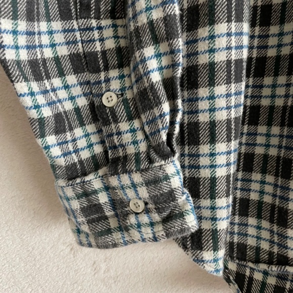 Ralph Lauren “Blaire” Casual Button Down Shirt. - Picture 6 of 7